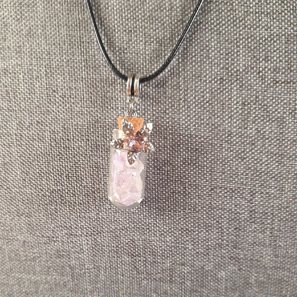 Elegant Pink Crystal Pendant Necklace